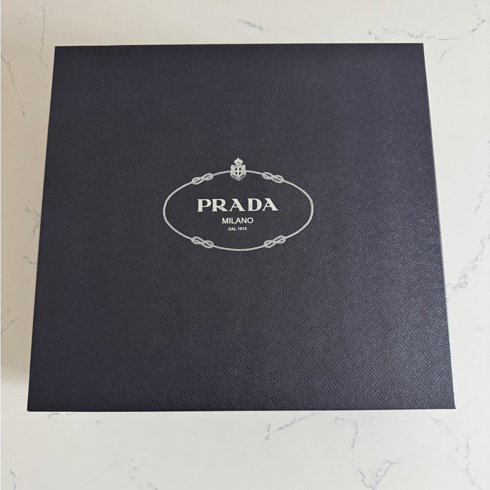 Prada charcoal shoe box with dust bag. In new condition. Fast shipping.